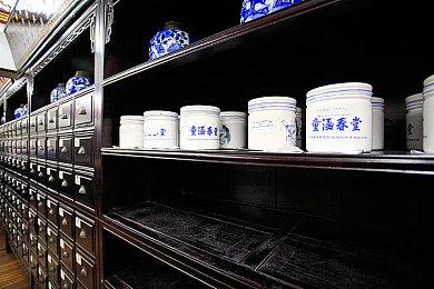 《Apex英雄》新地图艺术泄露：霓虹灯下的夜景街区